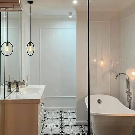 Апартаменты Flaming 4f *