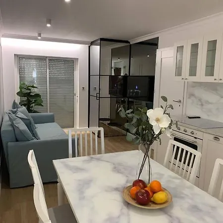 Flaming 4f Apartment *