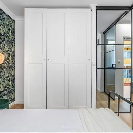 Flaming 4f Апартаменты Торевьиа